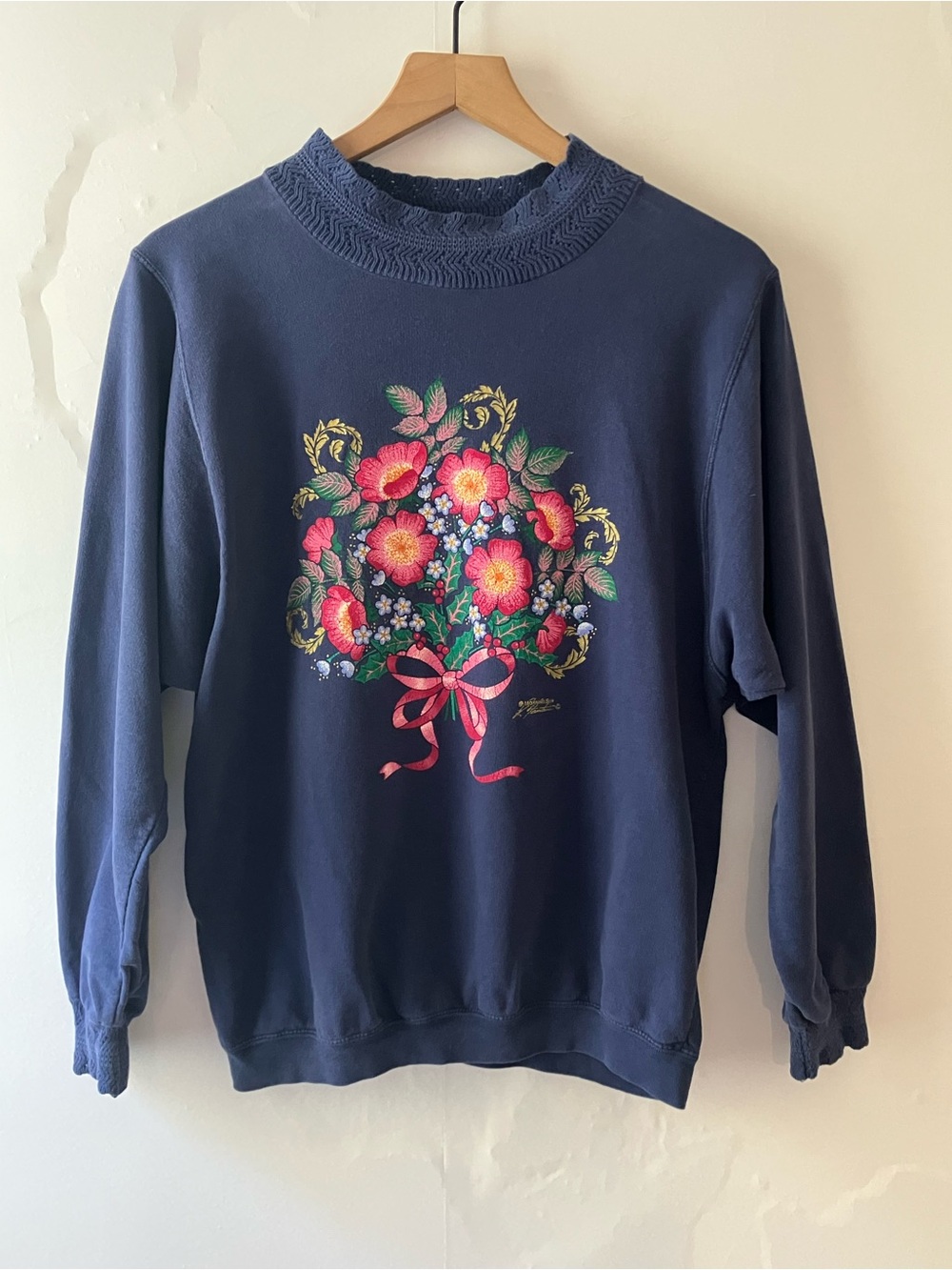 MORNING SUN Graphic Floral Bouquet Crochet Sweatshirt